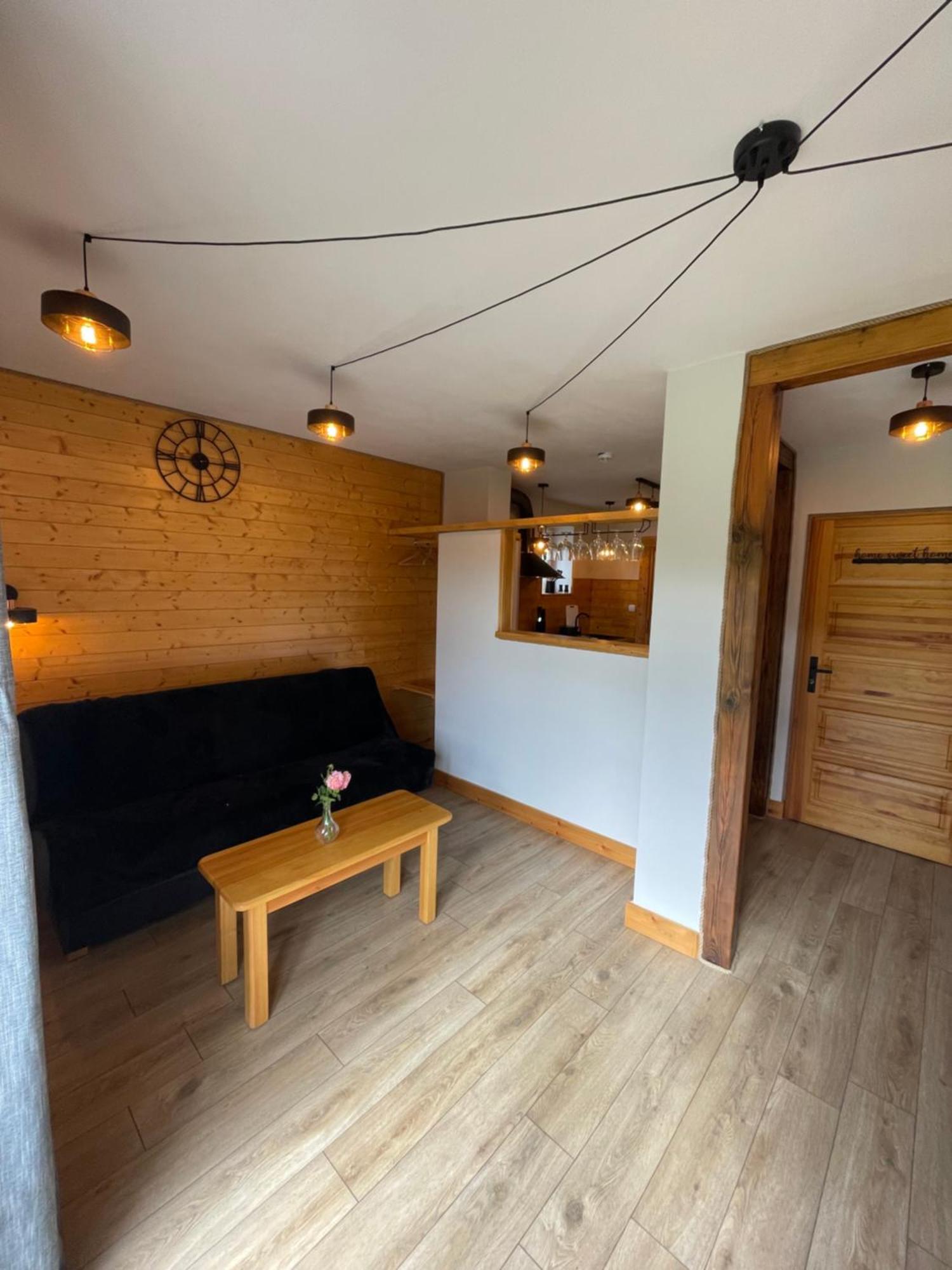 Apartamentwroznowiepl Eksteriør billede